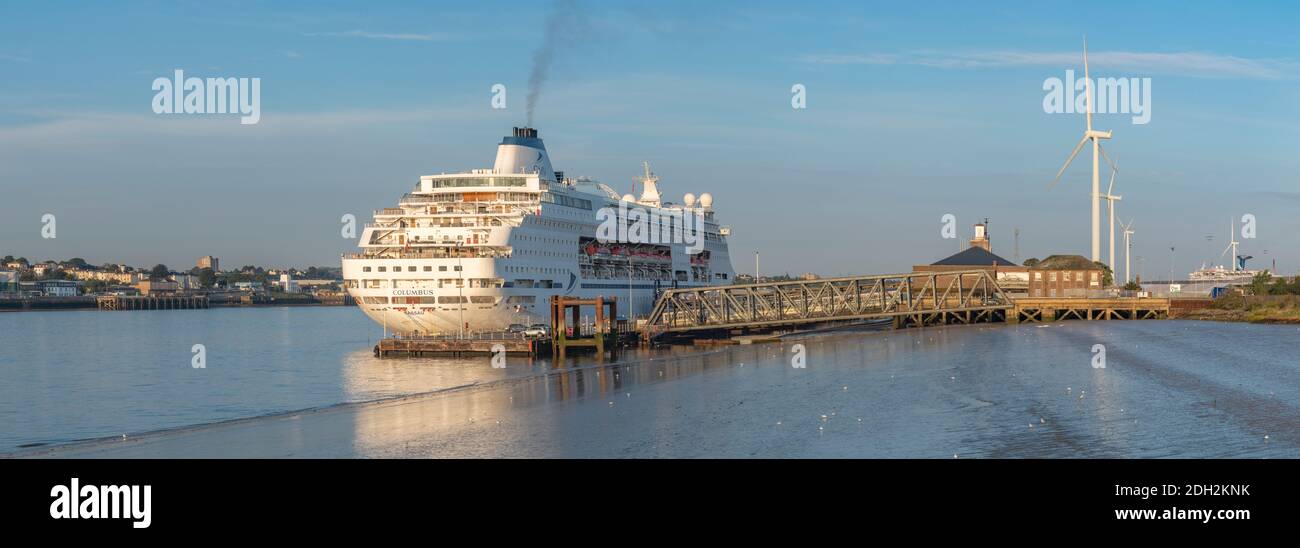 Regno Unito, Inghilterra, Essex, Tilbury, terminal delle navi da crociera di Londra Foto Stock