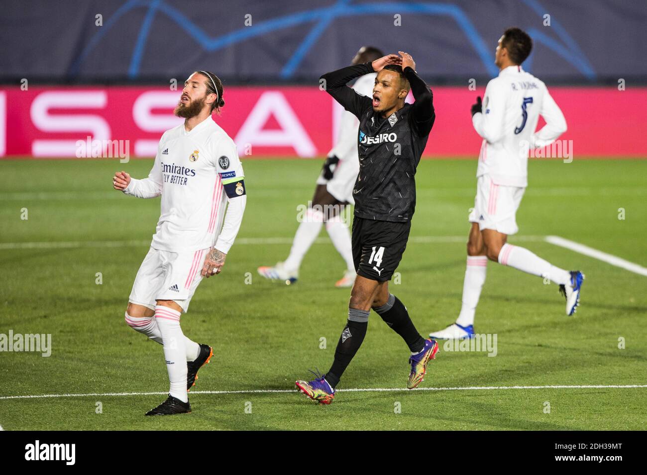 Madrid, Spagna. 09 dicembre 2020. Alassane plea di Borussia durante la UEFA Champions League, partita di calcio disputata tra il Real Madrid Club de Futbol e Borussia Monchengladbach allo stadio Alfredo di Stefano il 9 dicembre 2020 a Madrid, Spagna. Credit: STAMPA CORDON/Alamy Live News Foto Stock