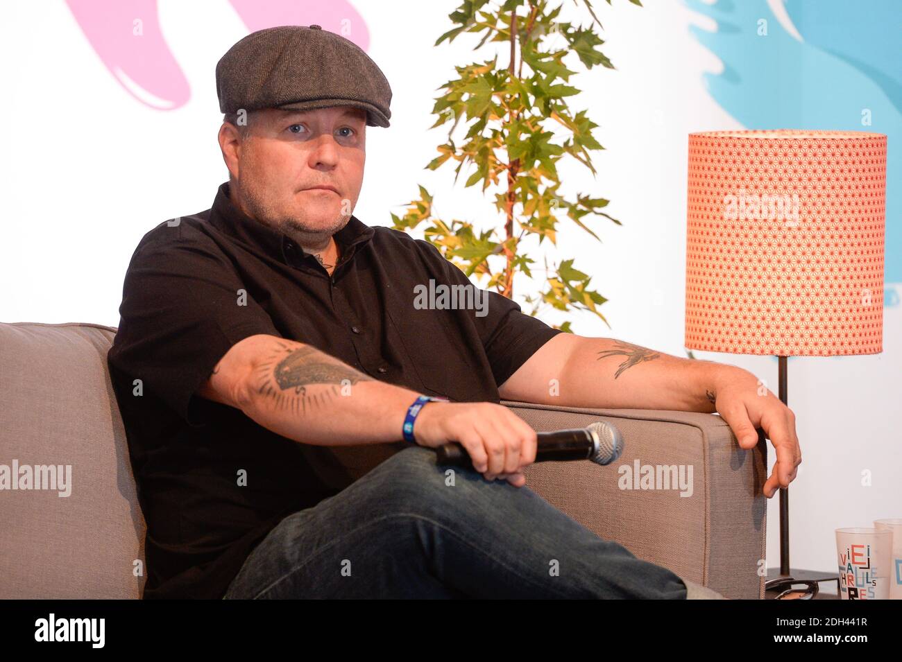 Ken Casey, bassista e cantante del gruppo di punk celtico di Boston il Dropkick Murphys tiene una conferenza stampa al Festival Les Vieilles Charrues di Carhaix, in Francia, il 14 luglio 2017. Foto di Julien Reynaud/APS-Medias/ABACAPRESS.COM Foto Stock