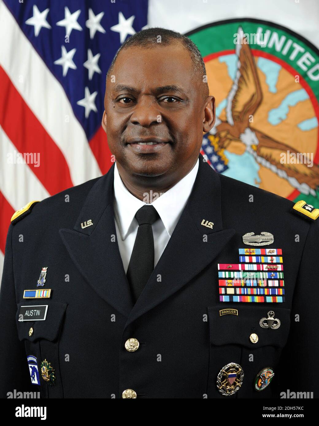Il generale dell'esercito degli Stati Uniti Lloyd J. Austin III, Comandante, comando centrale degli Stati Uniti, assunse il suo posto il 22 marzo 2013. Credito obbligatorio: Monica A. King/DoD via CNP /MediaPunch Foto Stock