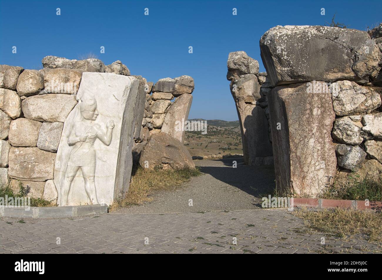 La porta del Re (Kral Kapi) di dio guerriero nel sito archeologico di Hattusha, Turchia Foto Stock