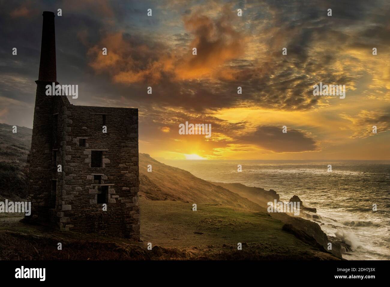 Wheal Prosper Rinsey Cornovaglia al tramonto Foto Stock