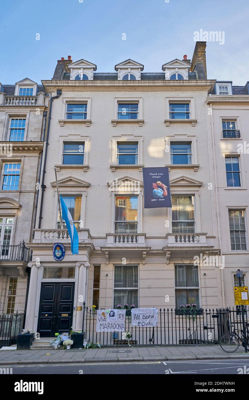 Ambasciata argentina Londra maradona tributo Foto Stock