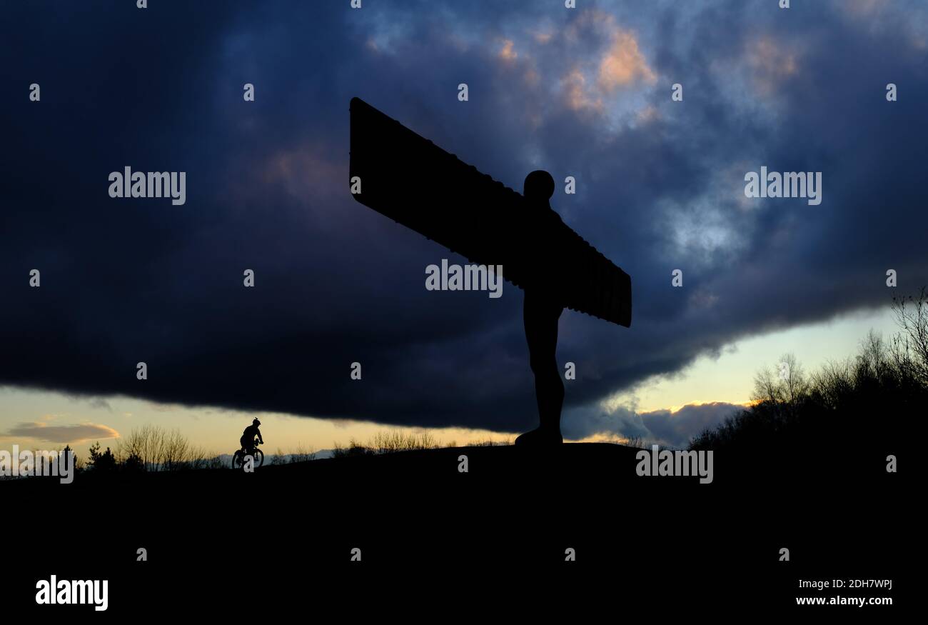 L'Angelo del Nord a Gateshead, venerdì 27 novembre 2020. Foto Stock