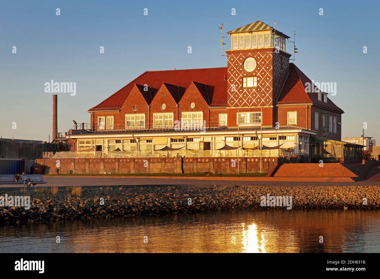 sala spiaggia nella luce della sera, Germania, Brema, Bremerhaven Foto Stock