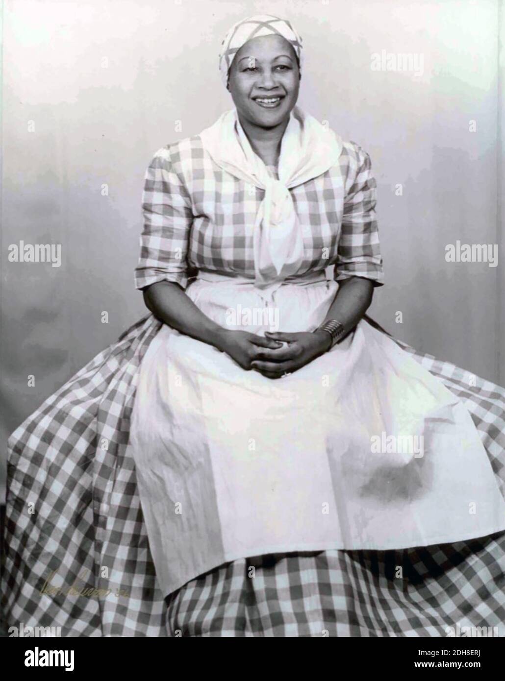 EDITH WILSON (1896-1981) cantante, scenografia e attrice televisiva americana e il volto di Aunt Jemima per Quaker Oats alla fine degli anni '40 come in questa foto. Foto Stock