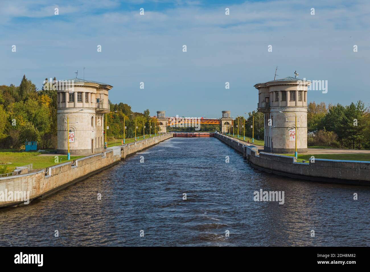 Blocco sul fiume Mosca - background tecnologico - Russia Foto Stock