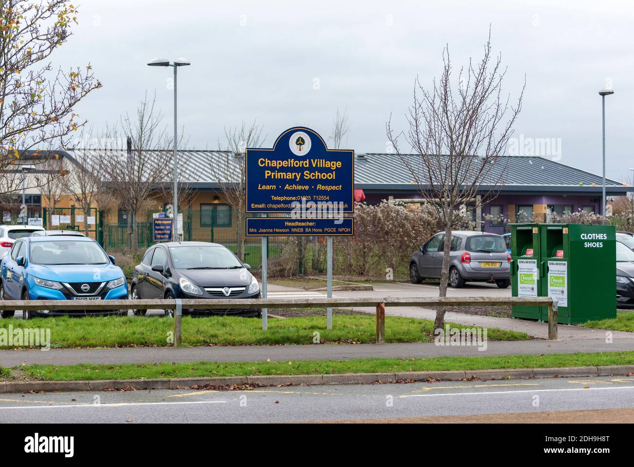 Chapelford Village scuola elementare, Warrington. Foto Stock