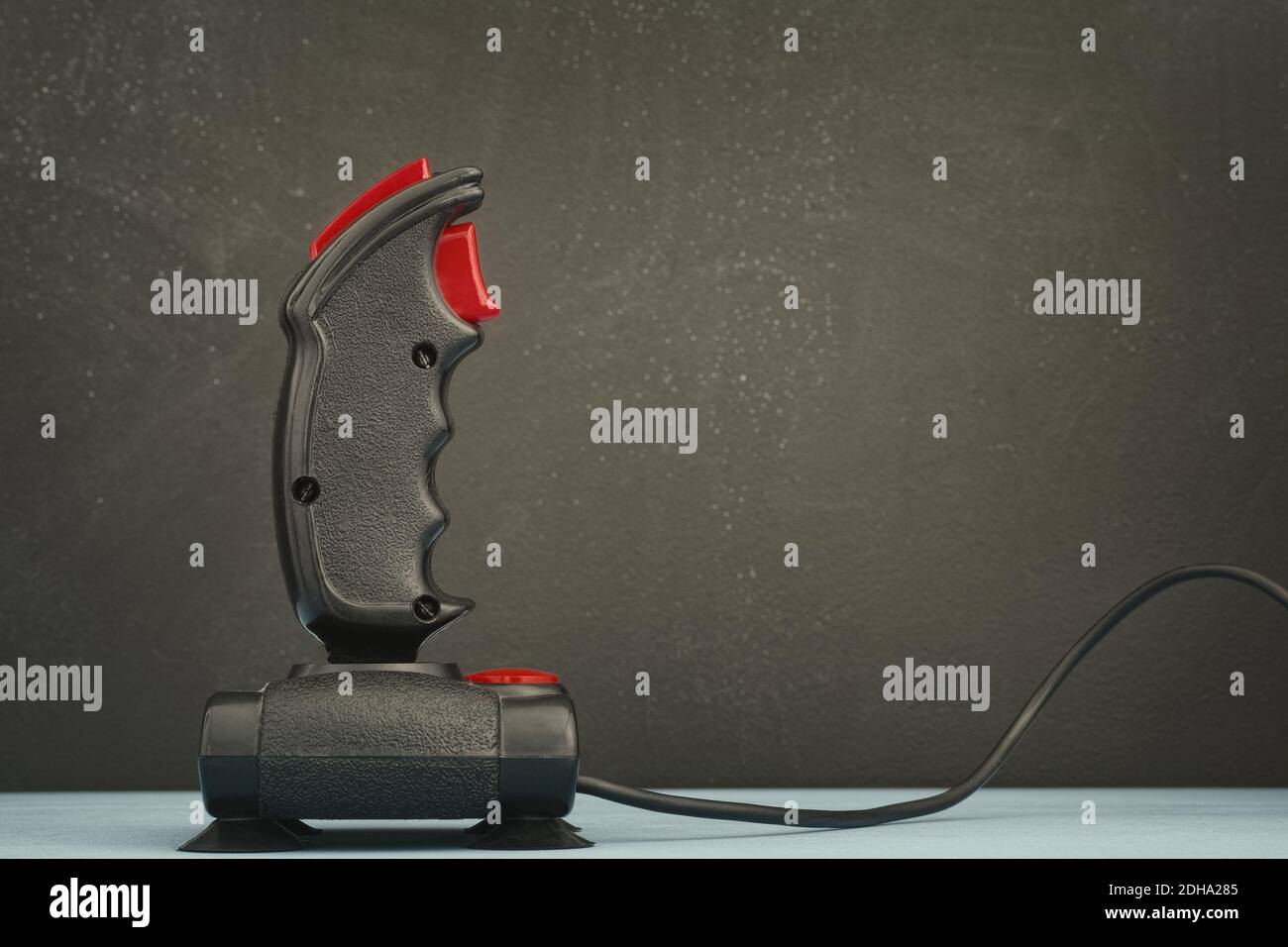 Un joystick retrò a partire dalla metà degli anni '80. Primo piano. Foto Stock
