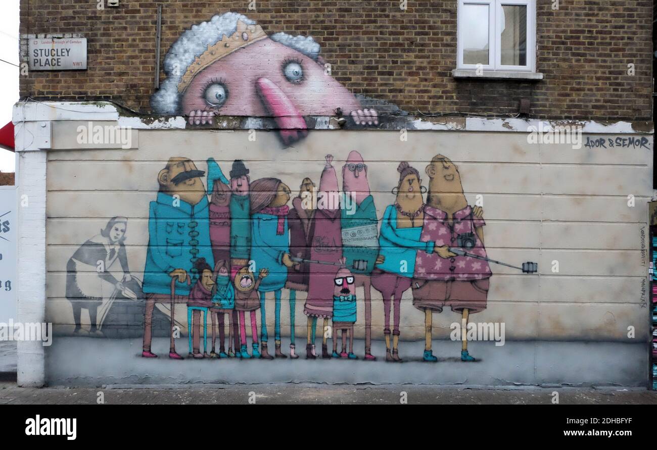 LONDRA, REGNO UNITO - 05 novembre 2015: Un grande pezzo di Street art a Camden di Ador & Semo Foto Stock