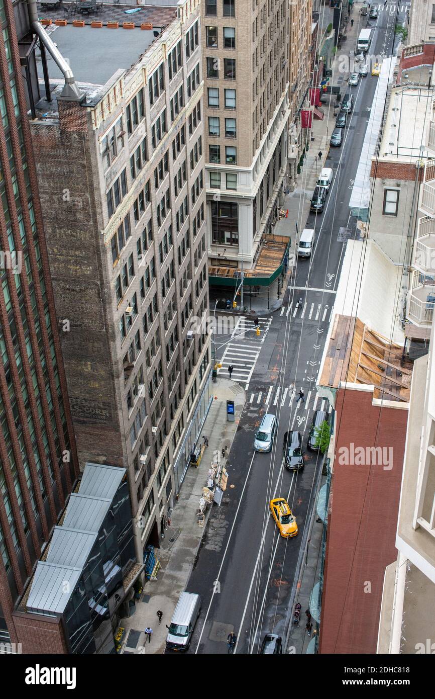 Vista dal 21° piano alla Fifth Avenue, a Manhattan New York Foto Stock