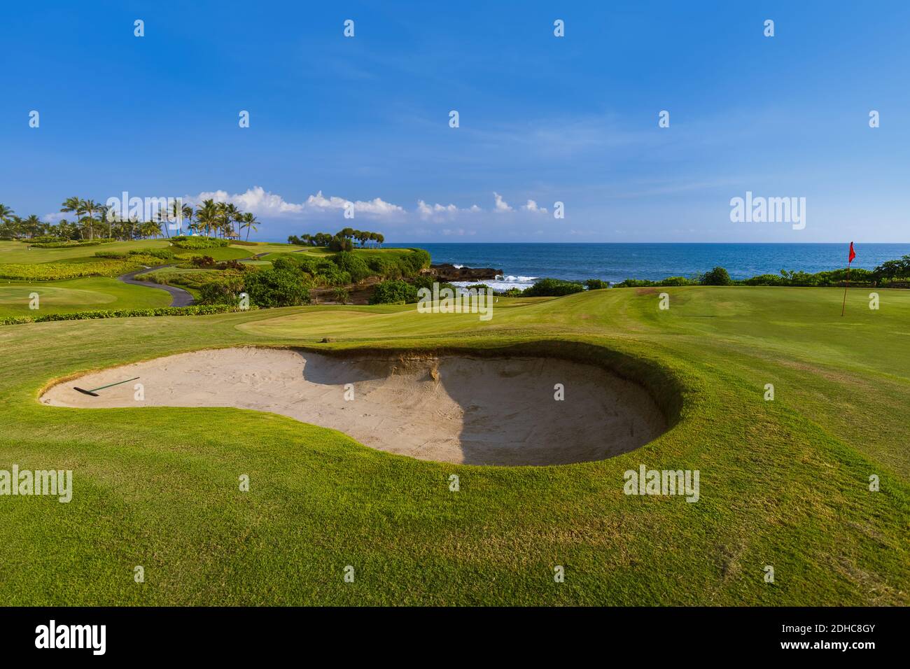 Campo da golf vicino dal Tempio Tanah Lot - Bali Indonesia Foto Stock