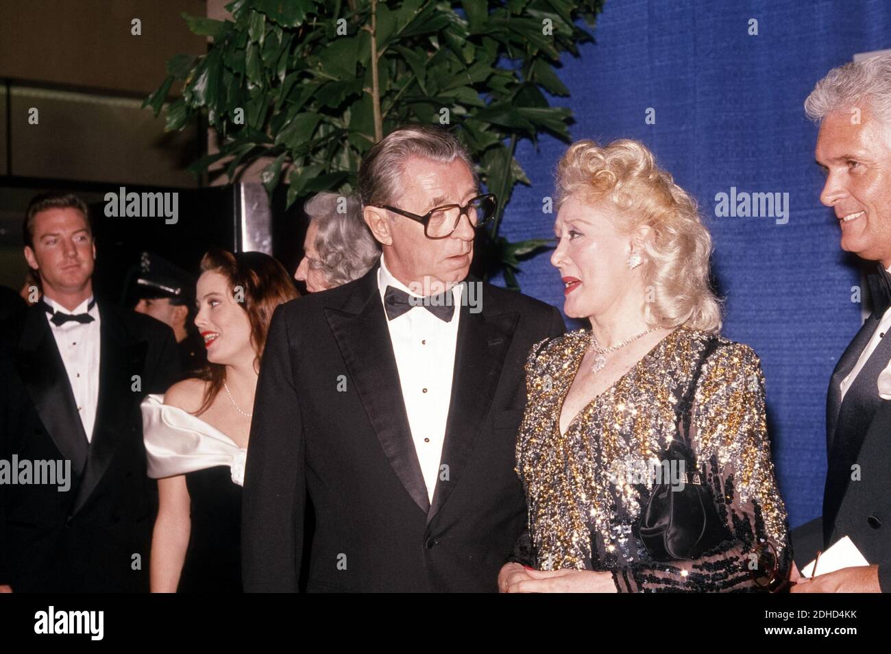 Robert Mitchum all'American Cinema Awards, circa 1990 / riferimento file n. 34000-1007PLTHA Foto Stock