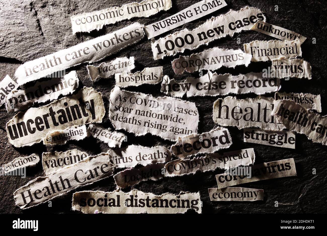 Notizie relative al coronavirus e all'economia Foto Stock