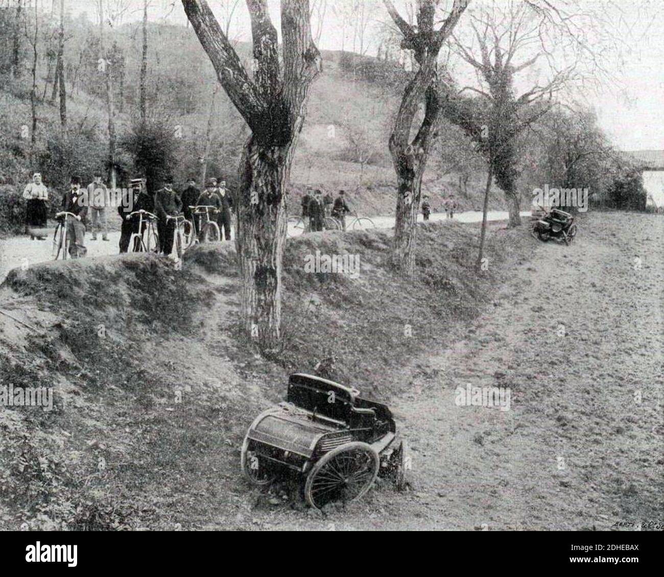 L'infortunio mortel du marquis de Montaignac à la Course de Périgueux (1er mai 1898). Foto Stock