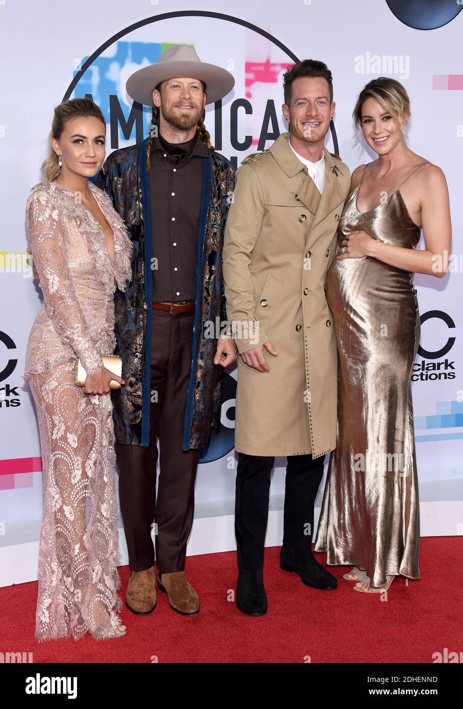 Hayley Stommel, Tyler Hubbard, Brian Kelley e Brittney Marie Cole partecipano ai 2017 American Music Awards al Microsoft Theatre il 19 novembre 2017 a Los Angeles, California, USA. Foto di Lionel Hahn/ABACAPRESS.COM Foto Stock