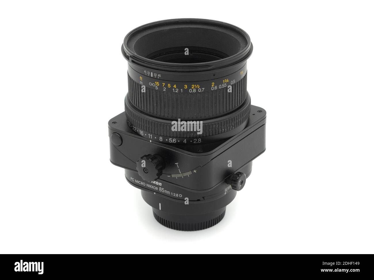 Nikon PC-Micro Nikkor 85mm 2,8D con obiettivo per fotocamera tilt & shift ritagliare isolato su sfondo bianco Foto Stock