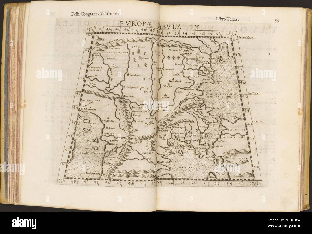 La Geografia di Claudio Tolomeo Alessandrino, Tradotta di Greco nell'Idioma volare Italiano da Girolamo Russcelli (1598) 11. Foto Stock