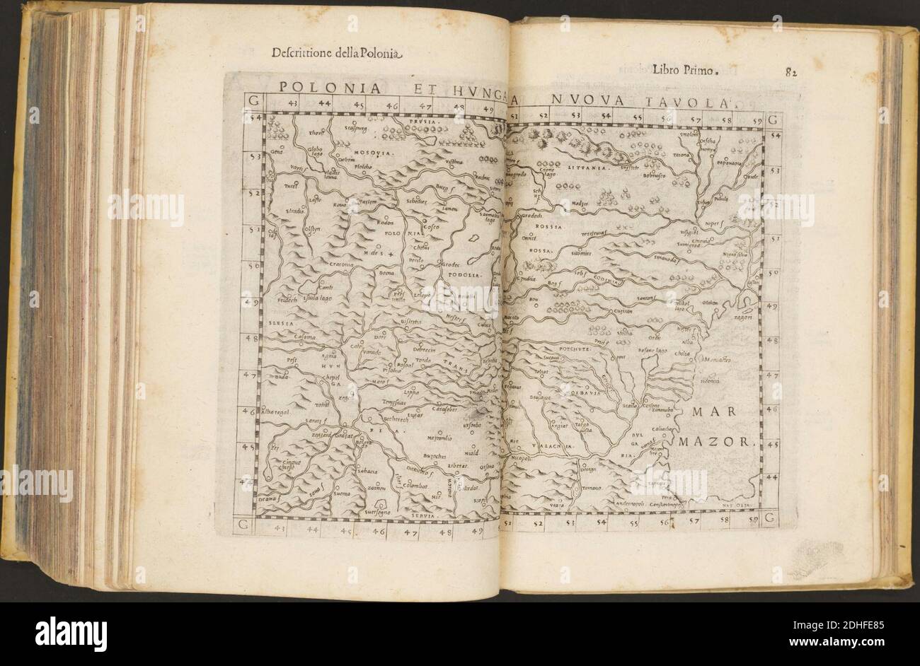 La Geografia di Claudio Tolomeo Alessandrino, Tradotta di Greco nell'Idioma volare Italiano da Girolamo Russcelli (1598) 45. Foto Stock