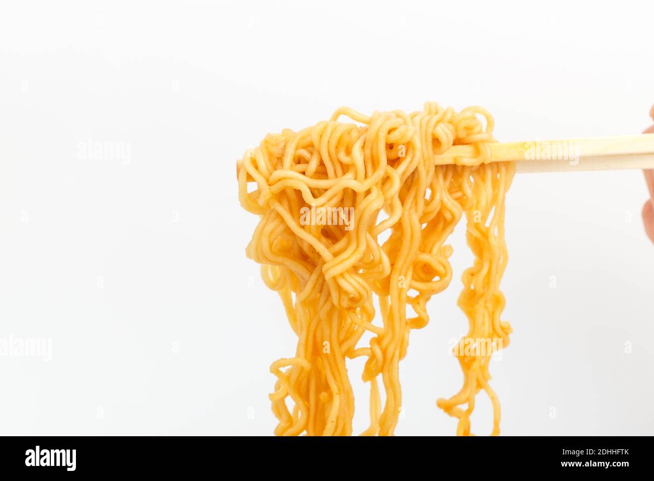 Ramen istantaneo su sfondo bianco Foto Stock