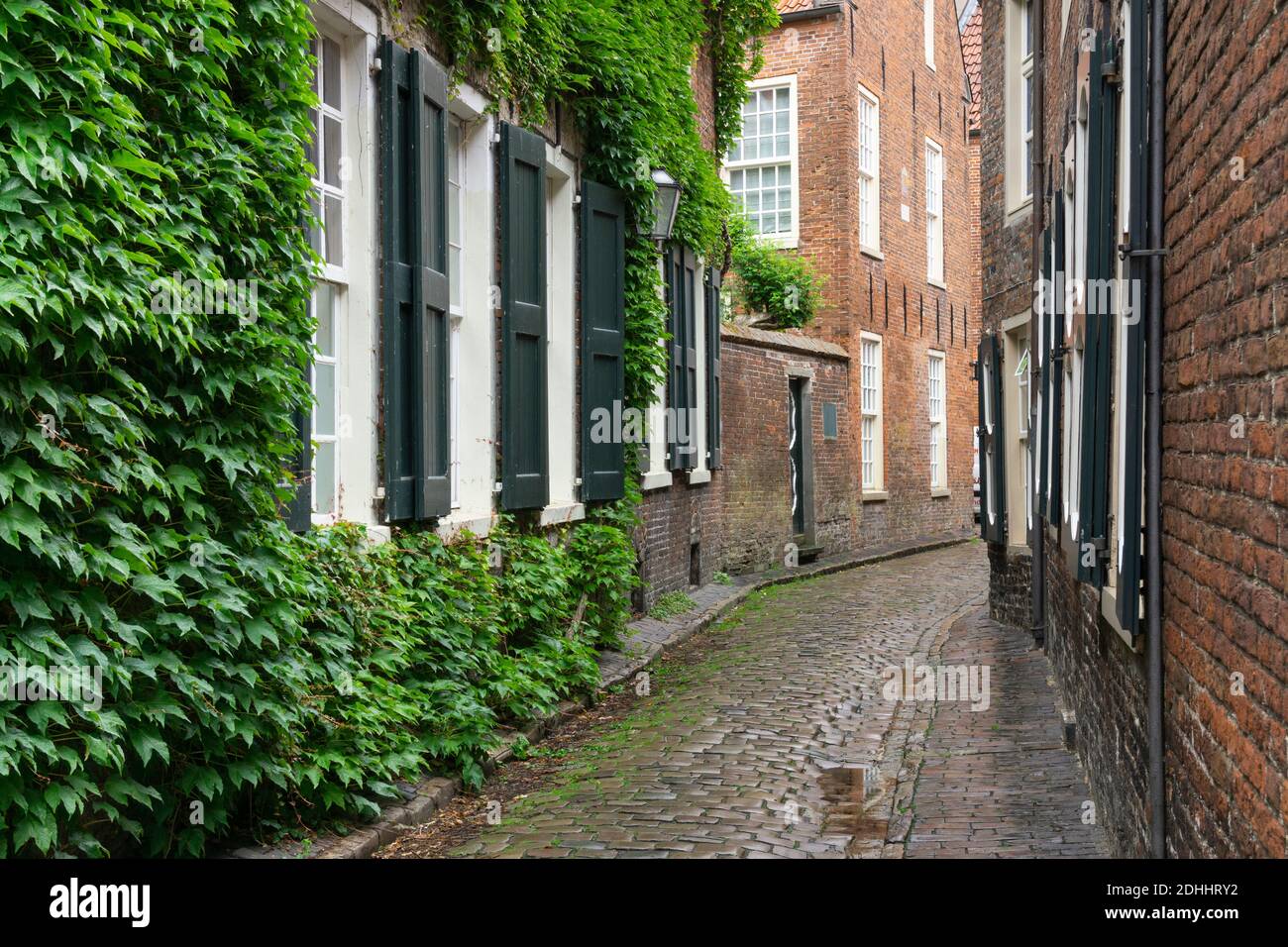 Vicolo alla città vecchia di Leer, Frisone orientale, bassa Sassonia, Germania, Europa Foto Stock