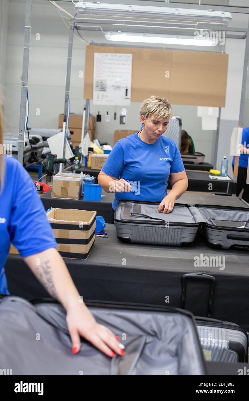 Nuovo stabilimento di assemblaggio di Samsonite a Szekszárd, vicino alla capitale ungherese, Budapest. Foto Stock