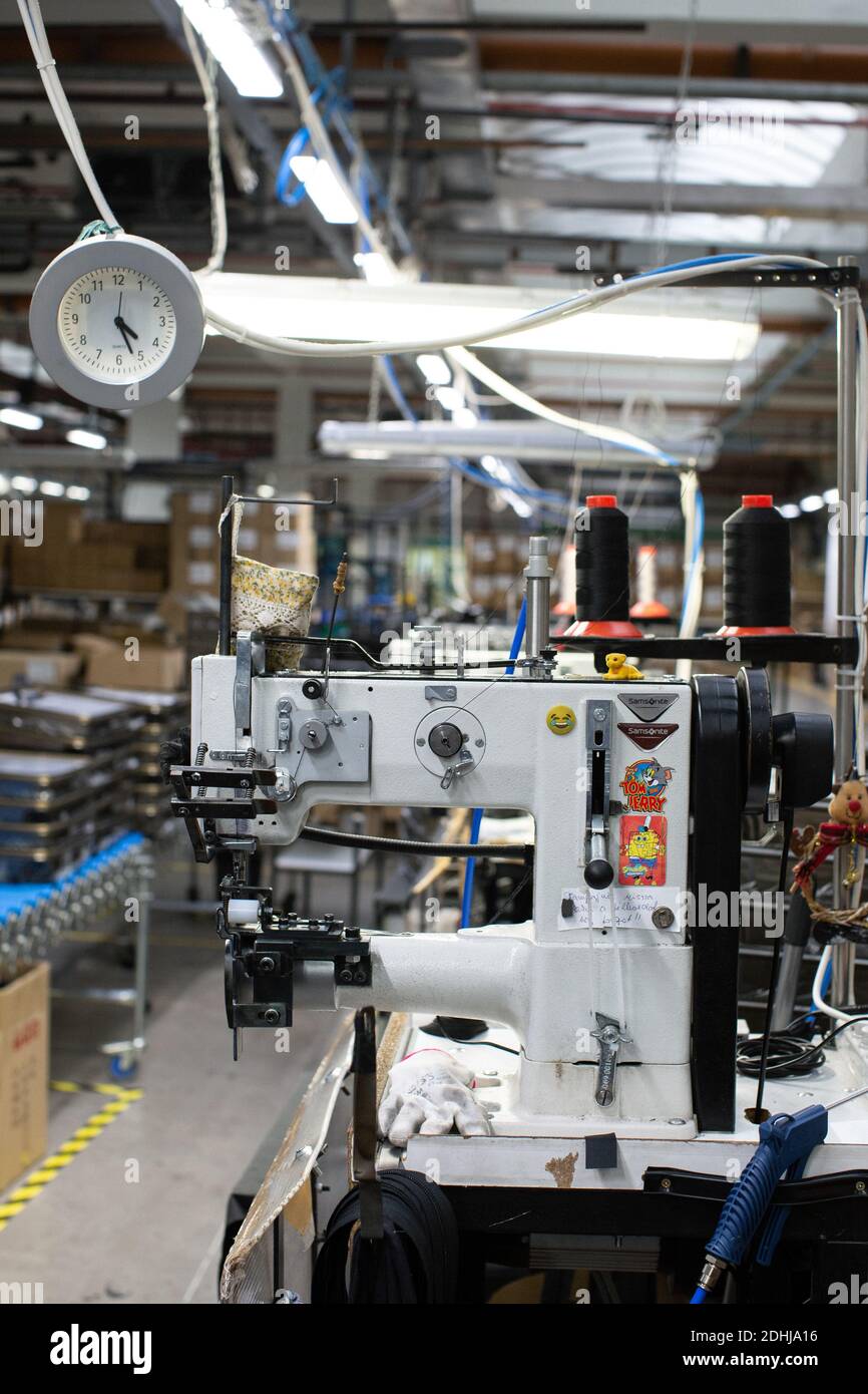 Nuovo stabilimento di assemblaggio di Samsonite a Szekszárd, vicino alla capitale ungherese, Budapest. Foto Stock