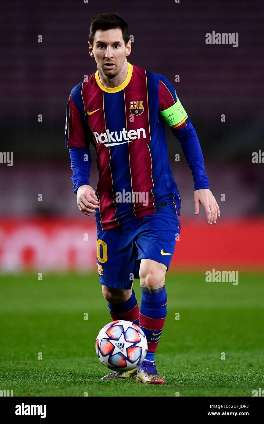 Barcellona, Spagna - 08 dicembre 2020: Lionel messi del FC Barcelona in azione durante la partita di calcio della UEFA Champions League G tra FC Barcelona e Juventus. La Juventus FC ha vinto nel 3-0 il FC Barcelona. Credit: Nicolò campo/Alamy Live News Foto Stock
