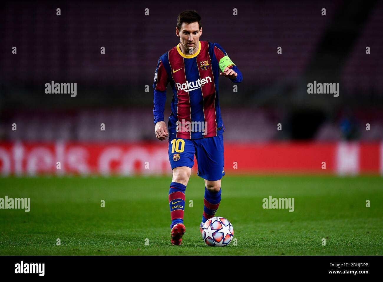 Barcellona, Spagna - 08 dicembre 2020: Lionel messi del FC Barcelona in azione durante la partita di calcio della UEFA Champions League G tra FC Barcelona e Juventus. La Juventus FC ha vinto nel 3-0 il FC Barcelona. Credit: Nicolò campo/Alamy Live News Foto Stock