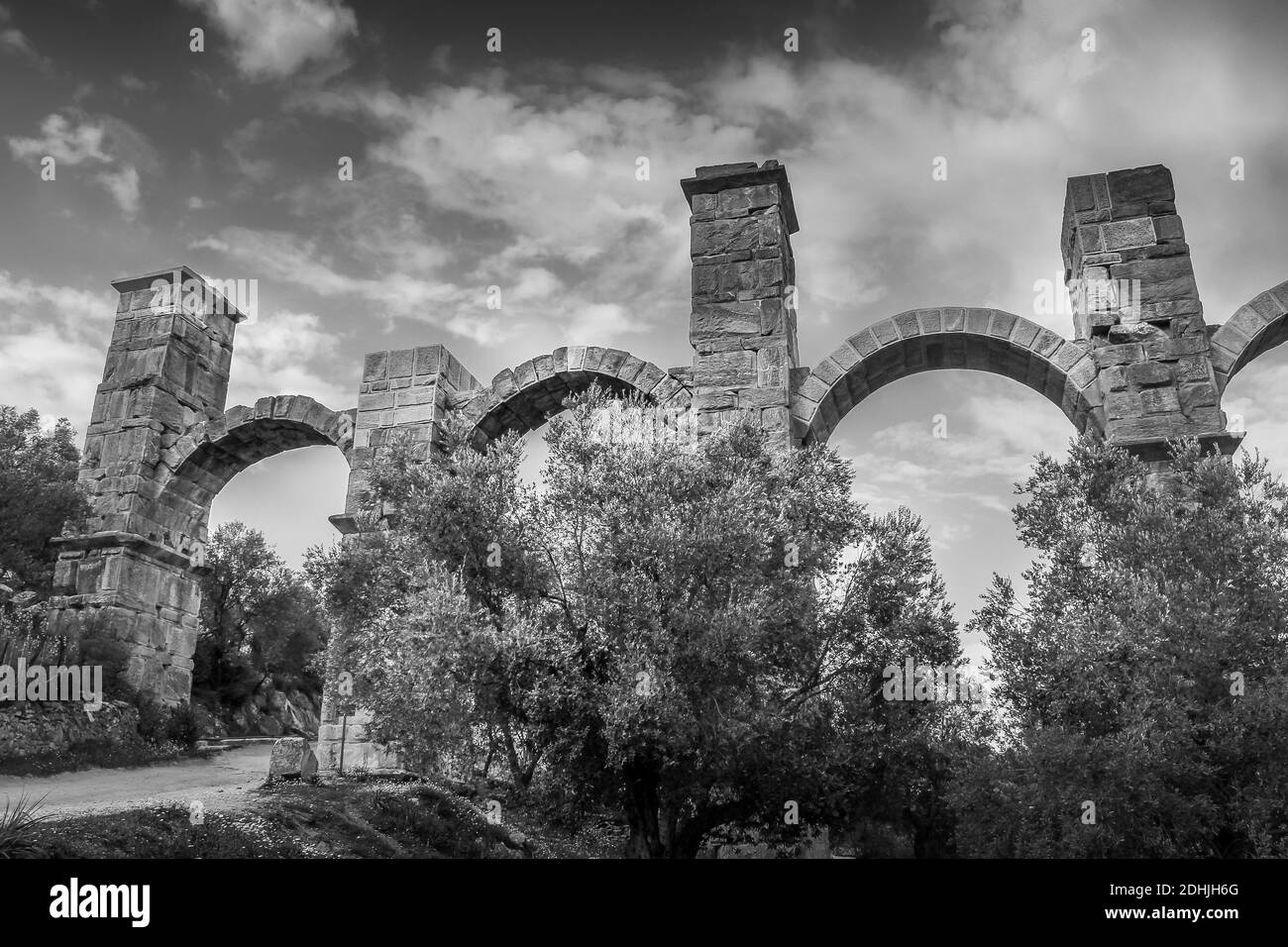 L'antico acquedotto romano nel villaggio di Moria, in Lesvos Island, Grecia. Foto Stock