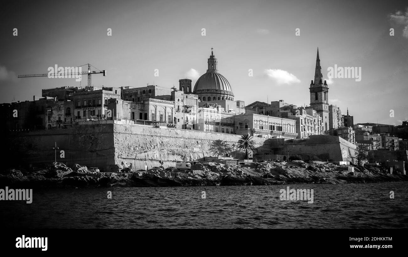 Baia di Rinella a Kalkara su Malta - MALTA, MALTA - 5 MARZO 2020 Foto Stock