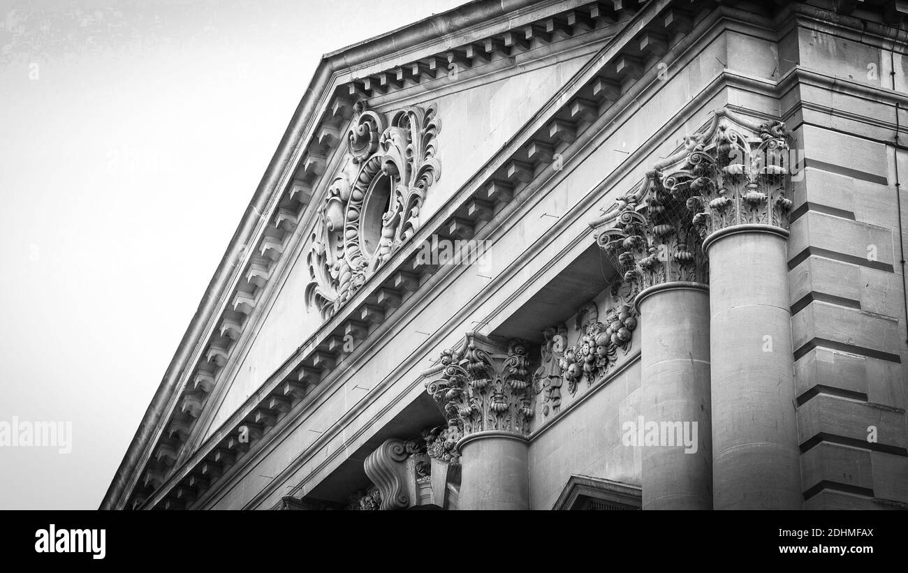 Le famose Terme Romane nella storica città di Bath Inghilterra in bianco e nero Foto Stock