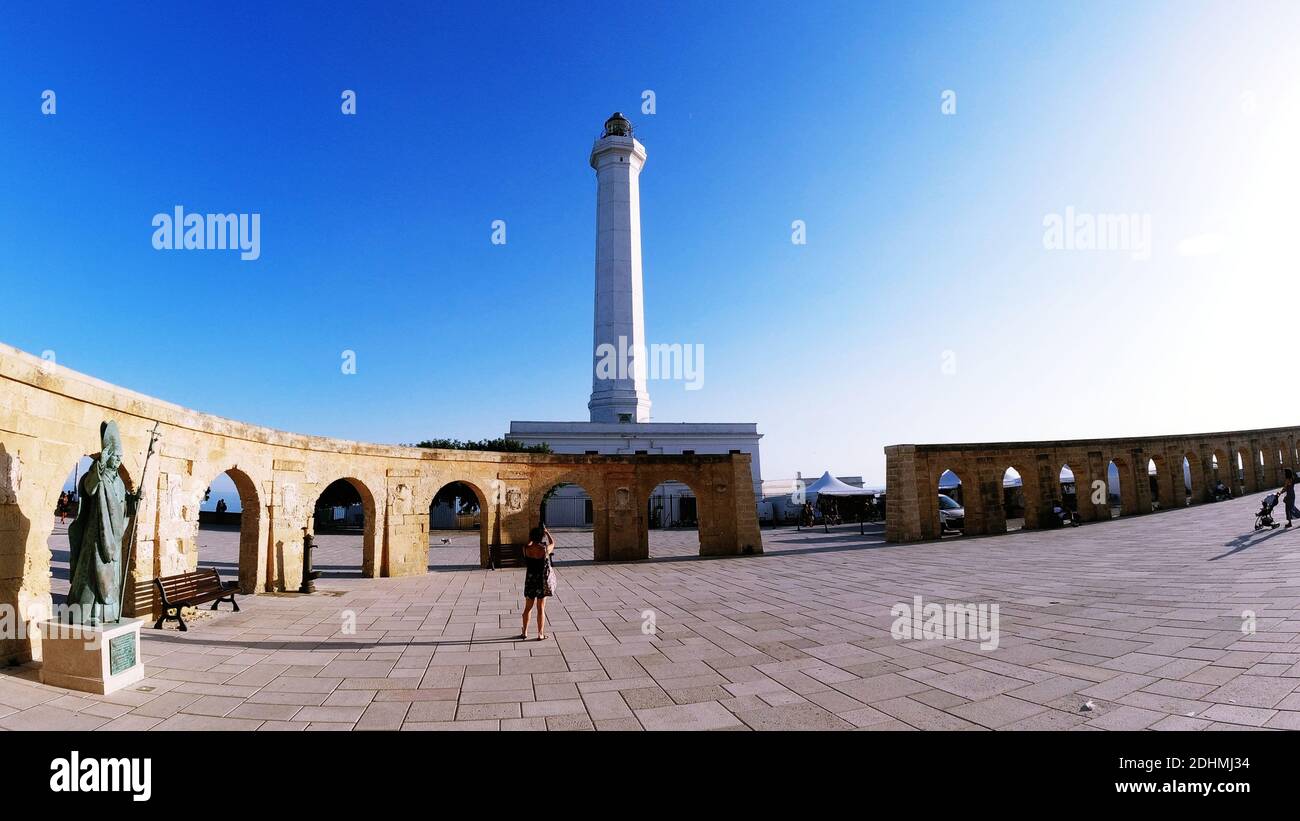 Santa Maria di Leuca, Castrignano del Capo, Lecce, Salento Meridionale, Puglia, Italia: La piazza del Santuario della Basilica di Santa Maria di Leuca Foto Stock