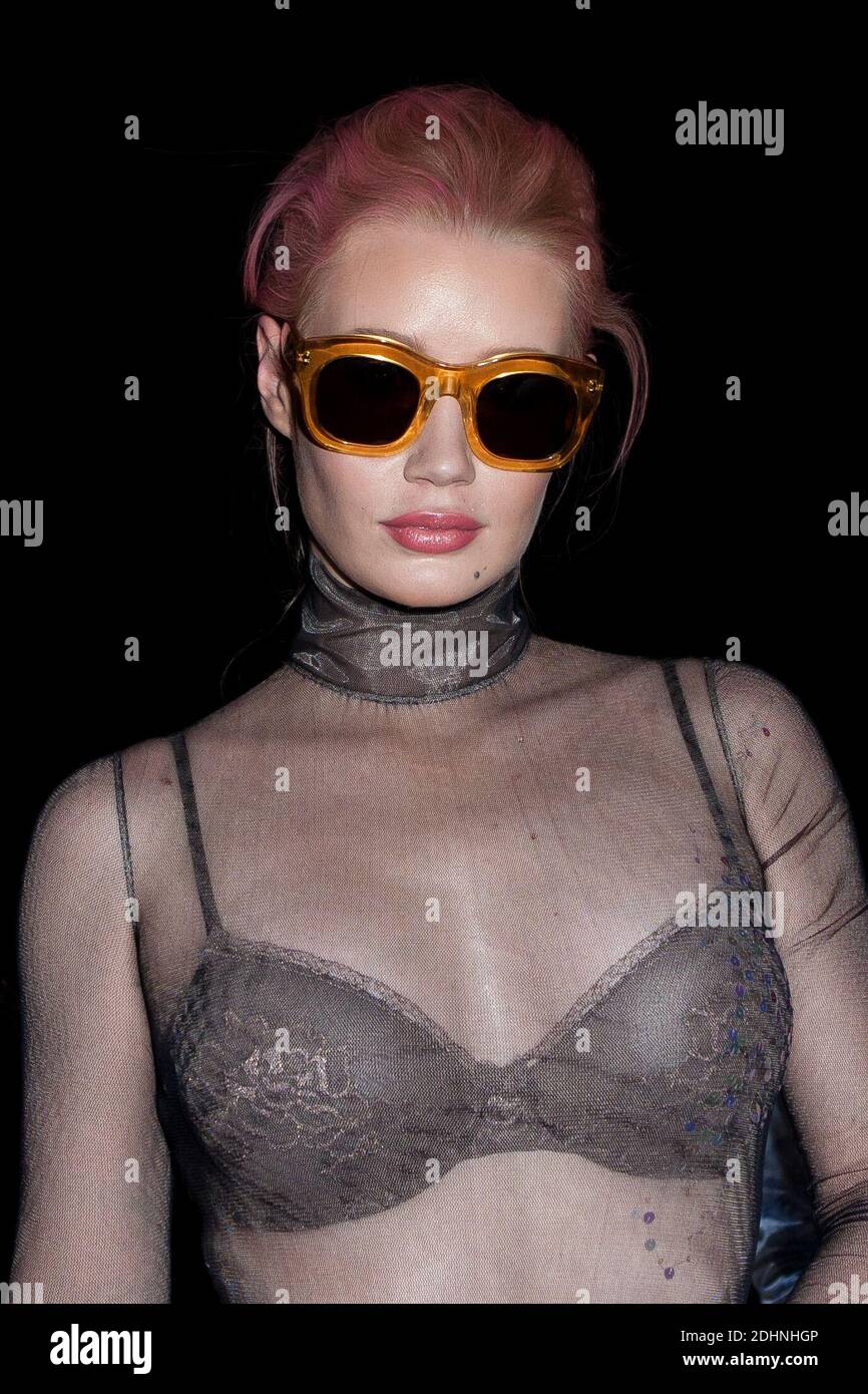 Iggy Azalea partecipa al Viktor & Rolf Haute-Couture Primavera-Estate 2016 come parte della settimana della Moda di Parigi il 27 gennaio 2016 a Parigi, Francia. Foto piscina di Audrey Poree/ABACAPRESS.COM Foto Stock
