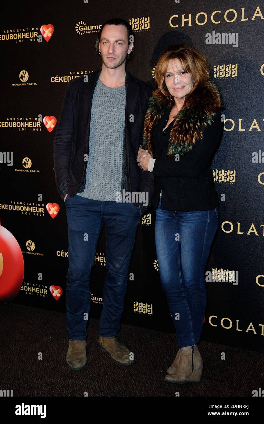 Clementine Celarie et son compagnon assistent a l'avant-premiere du film 'Chocolat' avec l'Association Cekedubonheur au Gaumont Marignan a Paris, France, le 01 Fevrier 2016. Foto di Aurore Marechal/ABACAPRESS.COM Foto Stock