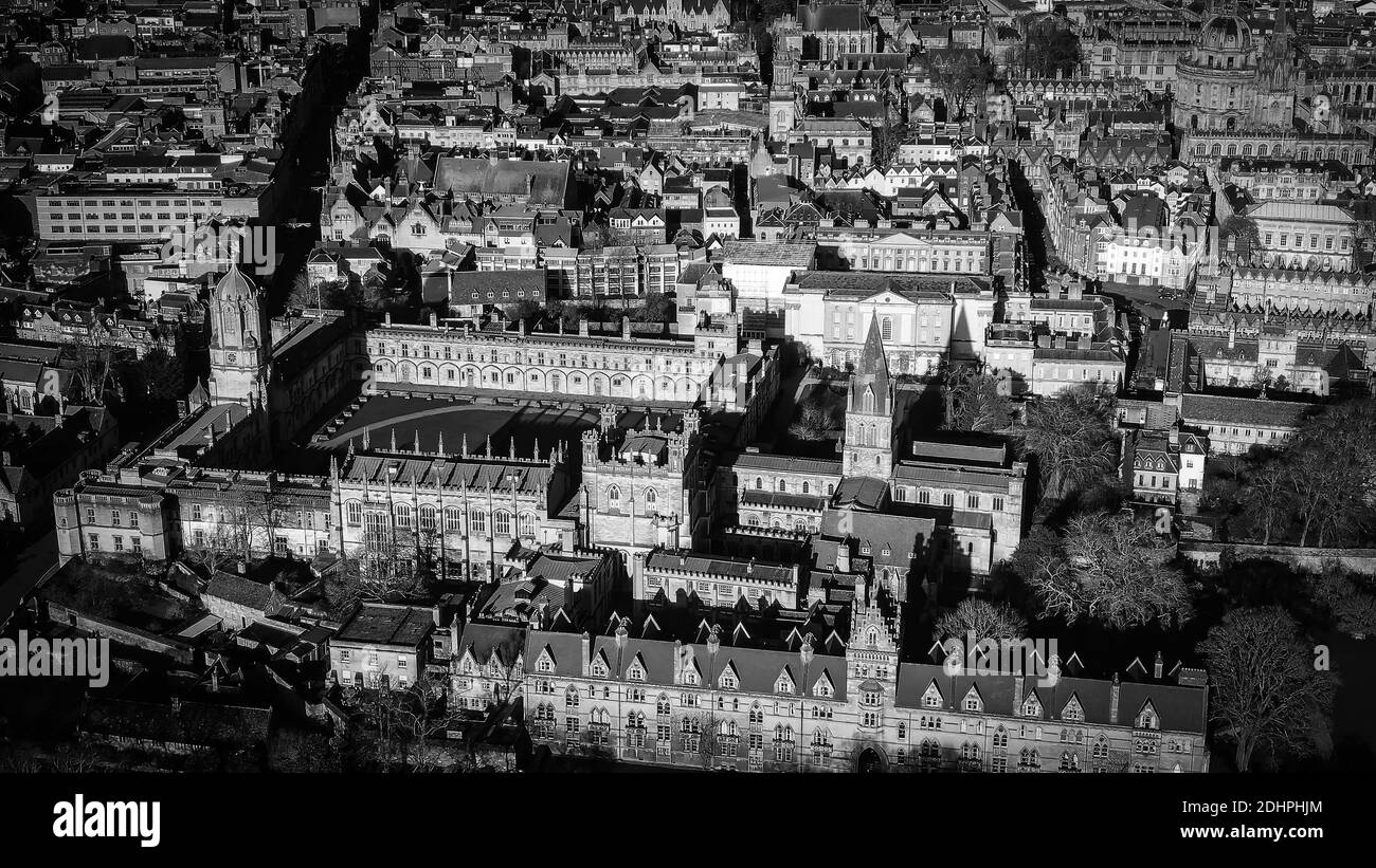 Città di Oxford dall'alto - incredibile vista aerea in bianco e nero Foto Stock