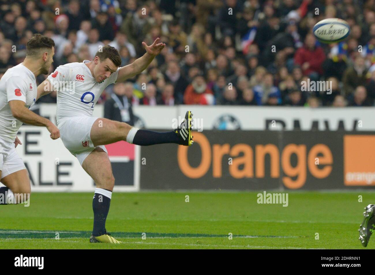 George Ford in Inghilterra durante il torneo Rugby RBS 6 Nations, Francia contro Inghilterra a Stade de France, St-Denis, Francia, il 19 marzo 2016. L'Inghilterra ha vinto il 31-21. Foto di Henri Szwarc/ABACAPRESS.COM Foto Stock