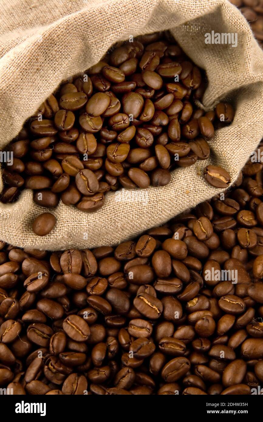 Kaffeebohnen, Kaffee, chicchi di caffè, sacco mit Kaffee, Foto Stock