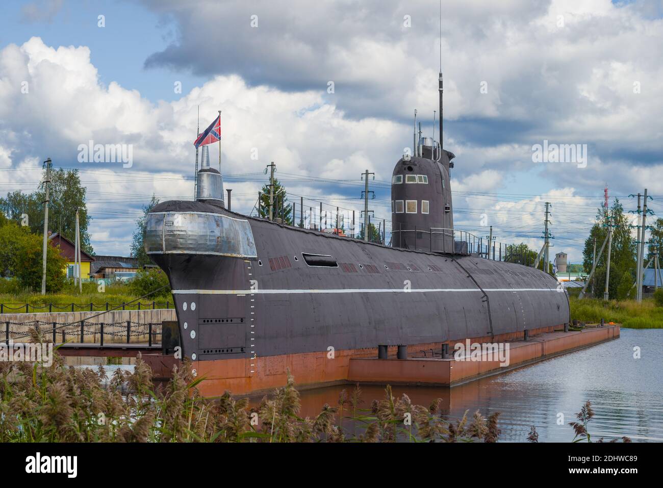VYTEGRA, RUSSIA - 16 AGOSTO 2019: Sottomarino sovietico B-440 in un giorno nuvoloso di agosto. Museo nella città di Vytegra. Regione Vologda Foto Stock