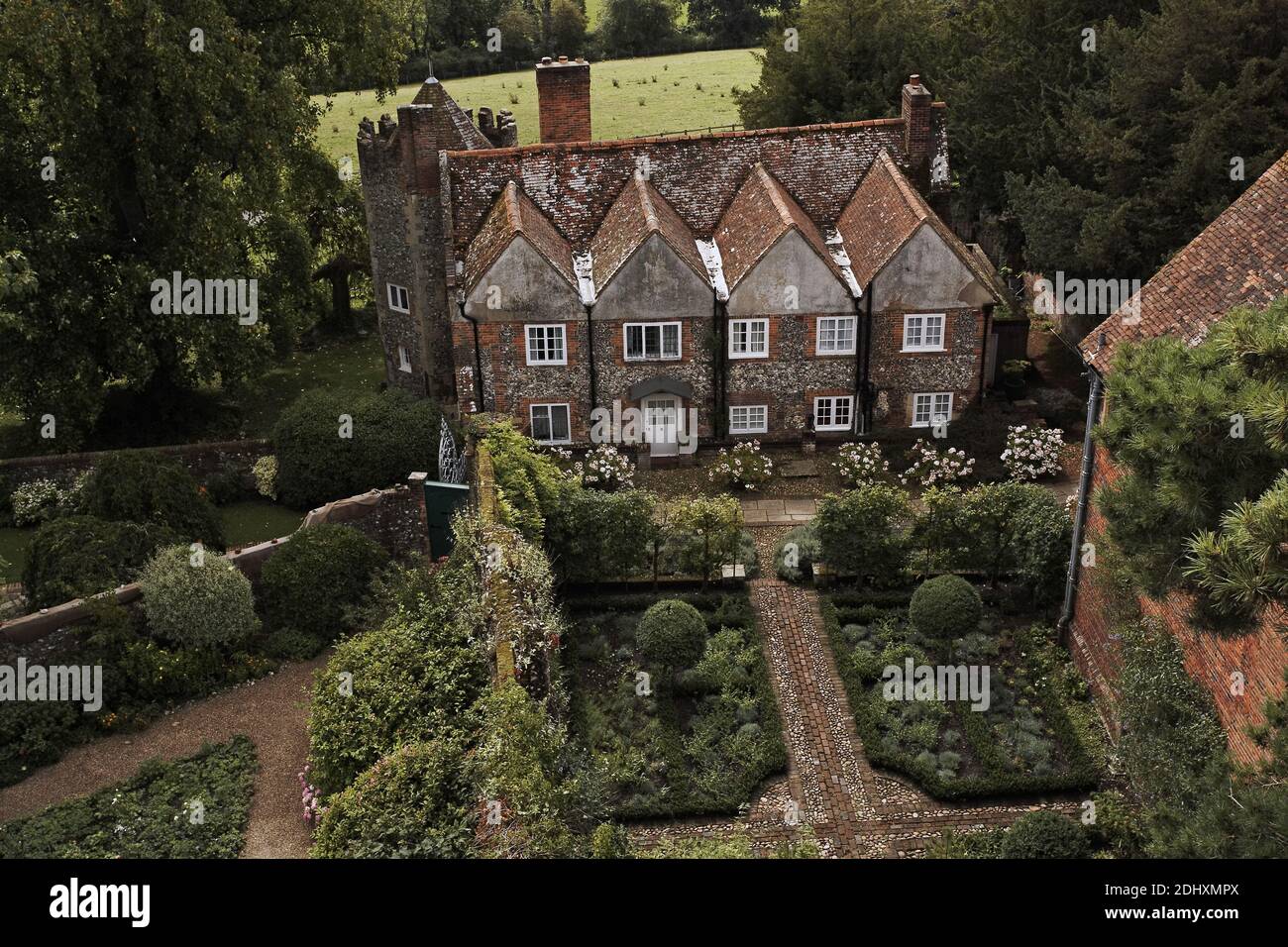 Grays Court, una casa di campagna Tudor nel sud Chiltern Hills a Rotherfield Grays, vicino Henley-on-Thames vista dalla torre. Foto Stock