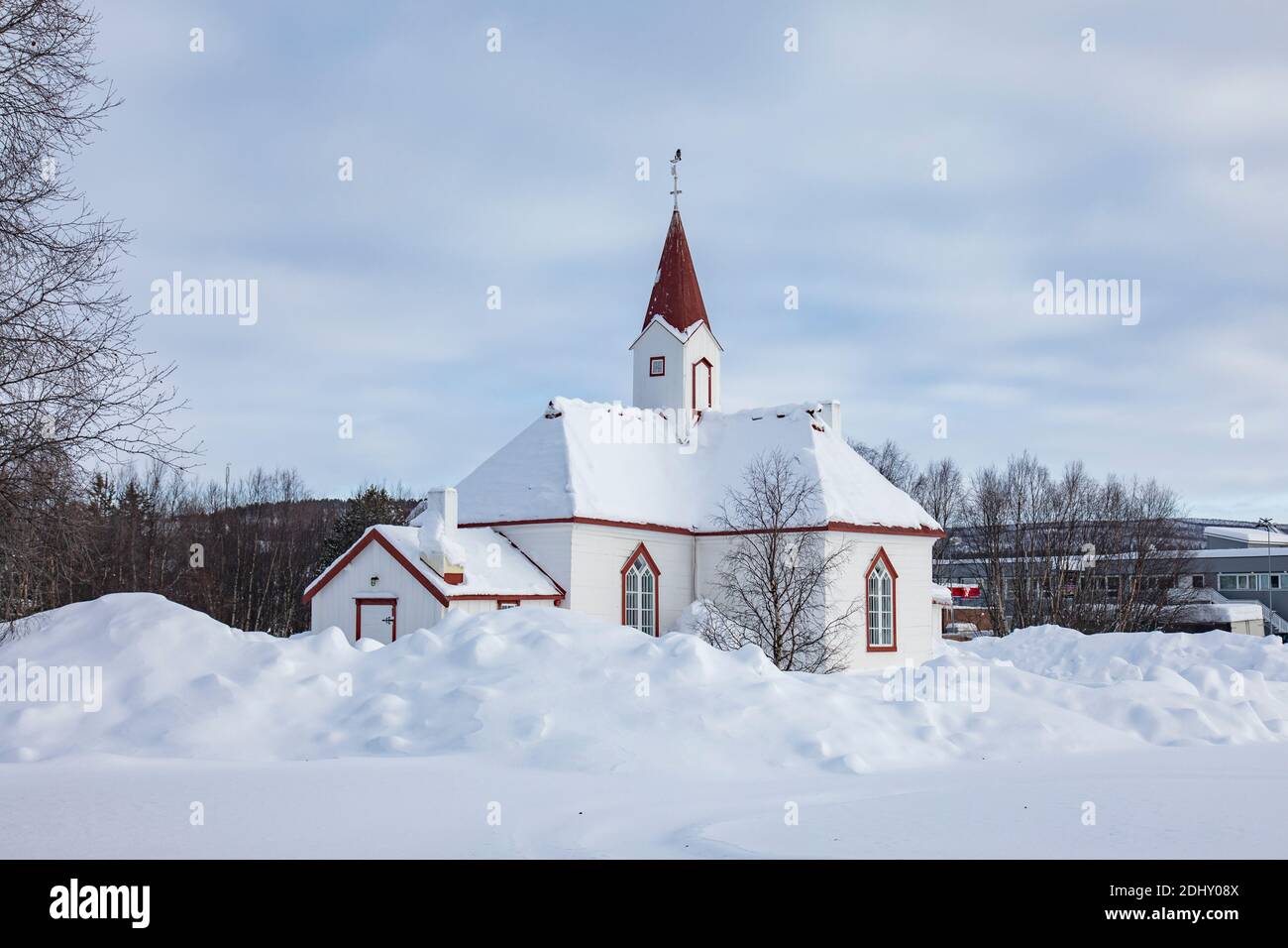 Karasjok, Lapponia, Norvegia - 3 marzo 2020: Vecchia chiesa di Karasjok. Foto Stock