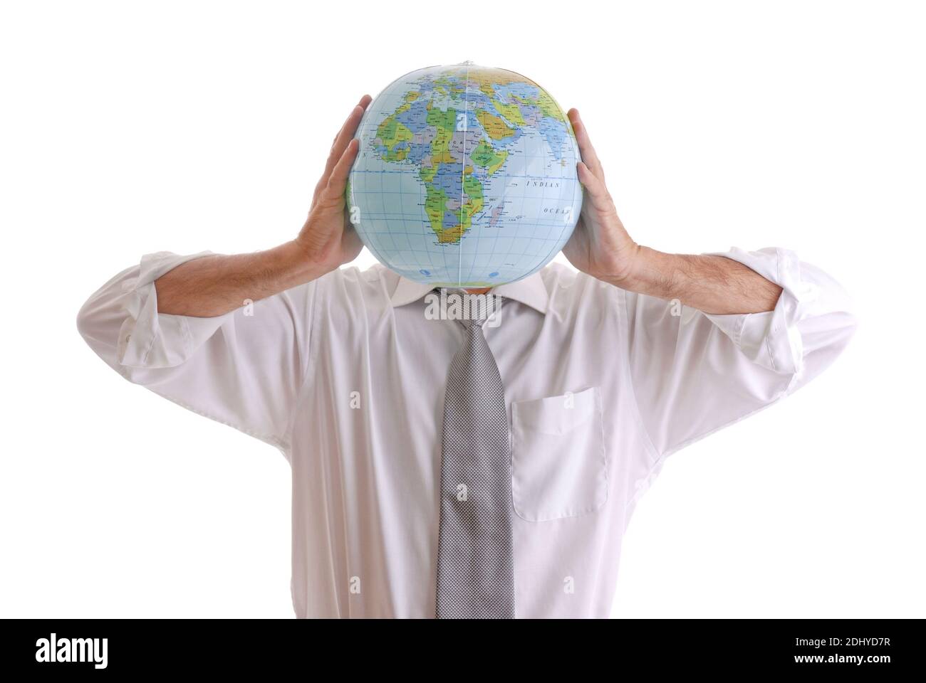 Mann hält Weltkugel vor dem Kopf, Globus, Foto Stock