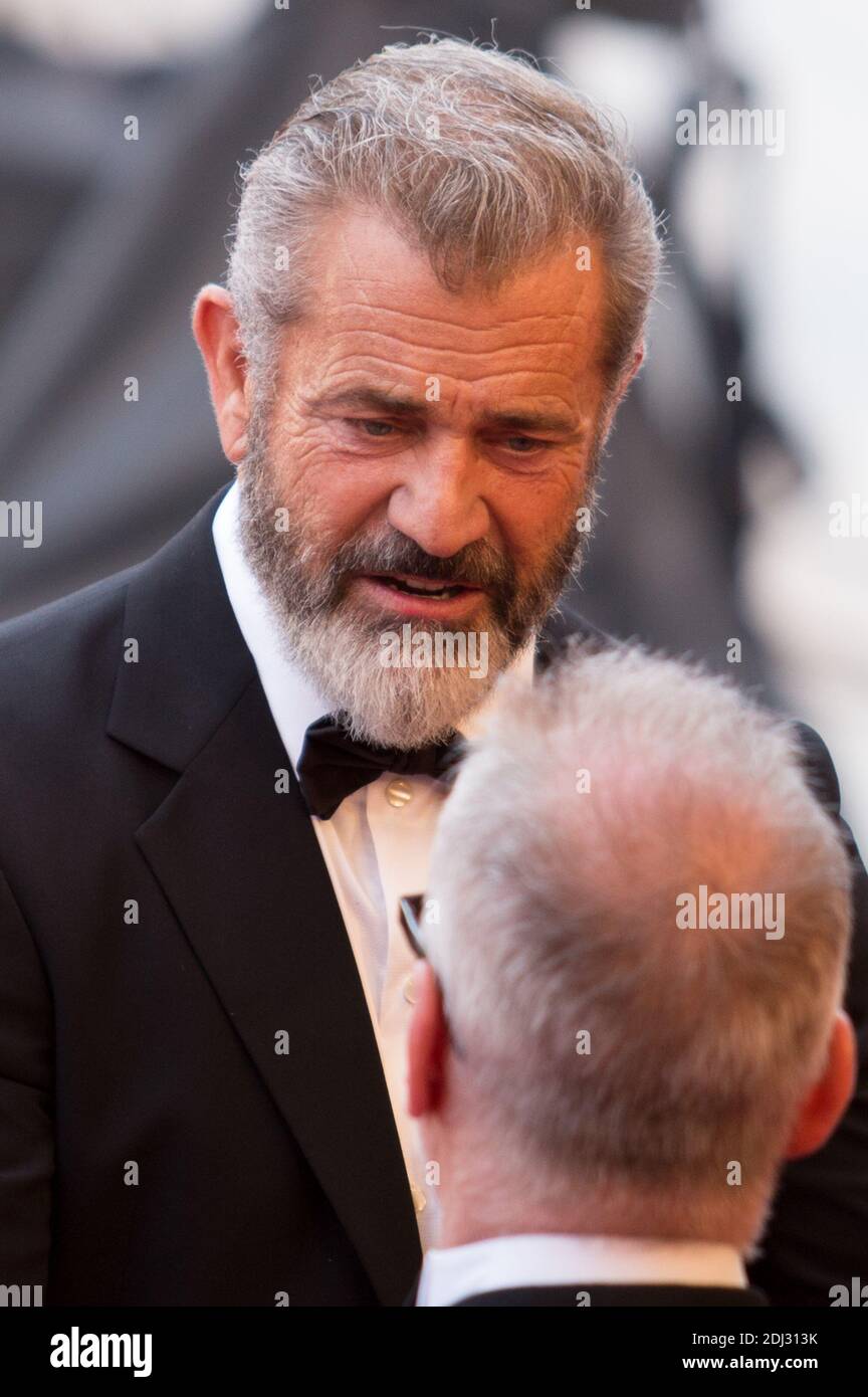 Mel Gibson - CANNES 2016 - MONTEE DES MARCHES - CEREMONIE DE CLOTURE Foto di Nasser Berzane/ABACAPRESS.COM Foto Stock