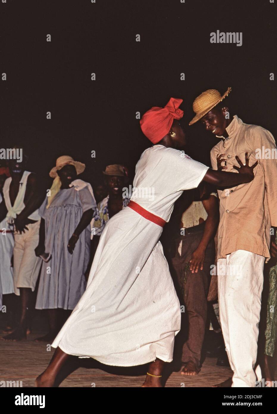 Novanta Trinidad e Tobago - Performers durante il Tobago Heritage Festival ca. 1992-1995 Foto Stock