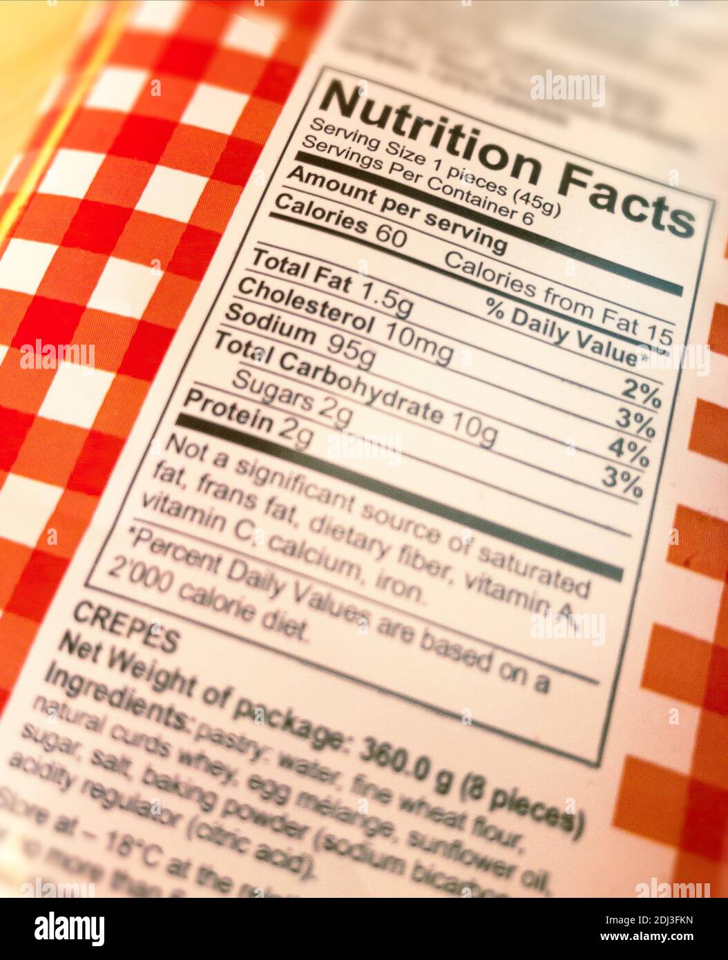 Tabella dei fatti nutrizionali sul pacchetto di pasta Foto Stock