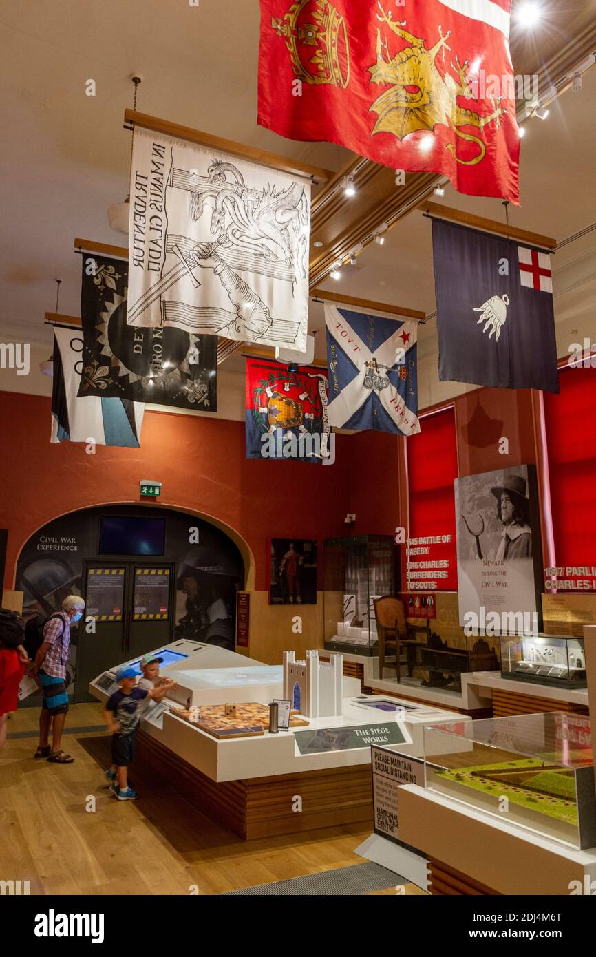 Vista generale delle esposizioni nel National Civil War Center, Newark Museum, Newark-on-Trent, Notts, Regno Unito. Foto Stock