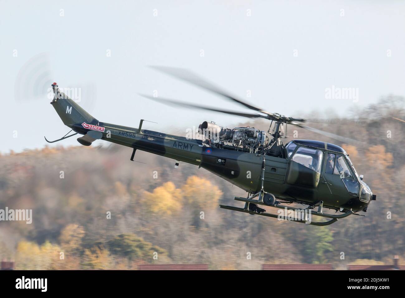 G-BWHU / XR595 Westland Scount AH.1 di Dragonfly Aviation a Wellesbourne Mountford Airfield novembre 2020. Foto Stock