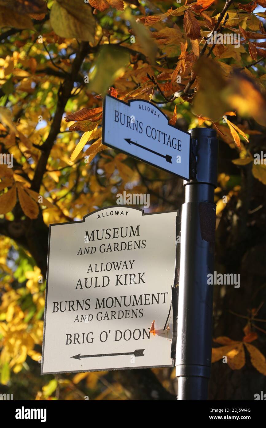 Burns Cottage, Alloway Auld Kirk indicazioni stradali, Alloway, Ayrshire, Scozia Foto Stock
