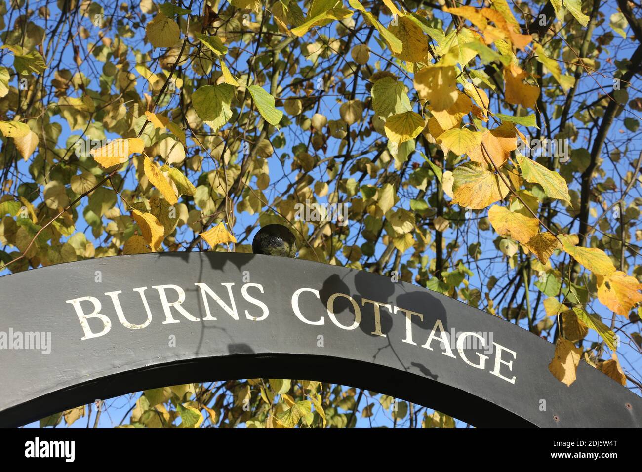 Burns Cottage, Alloway Auld Kirk indicazioni stradali, Alloway, Ayrshire, Scozia Foto Stock
