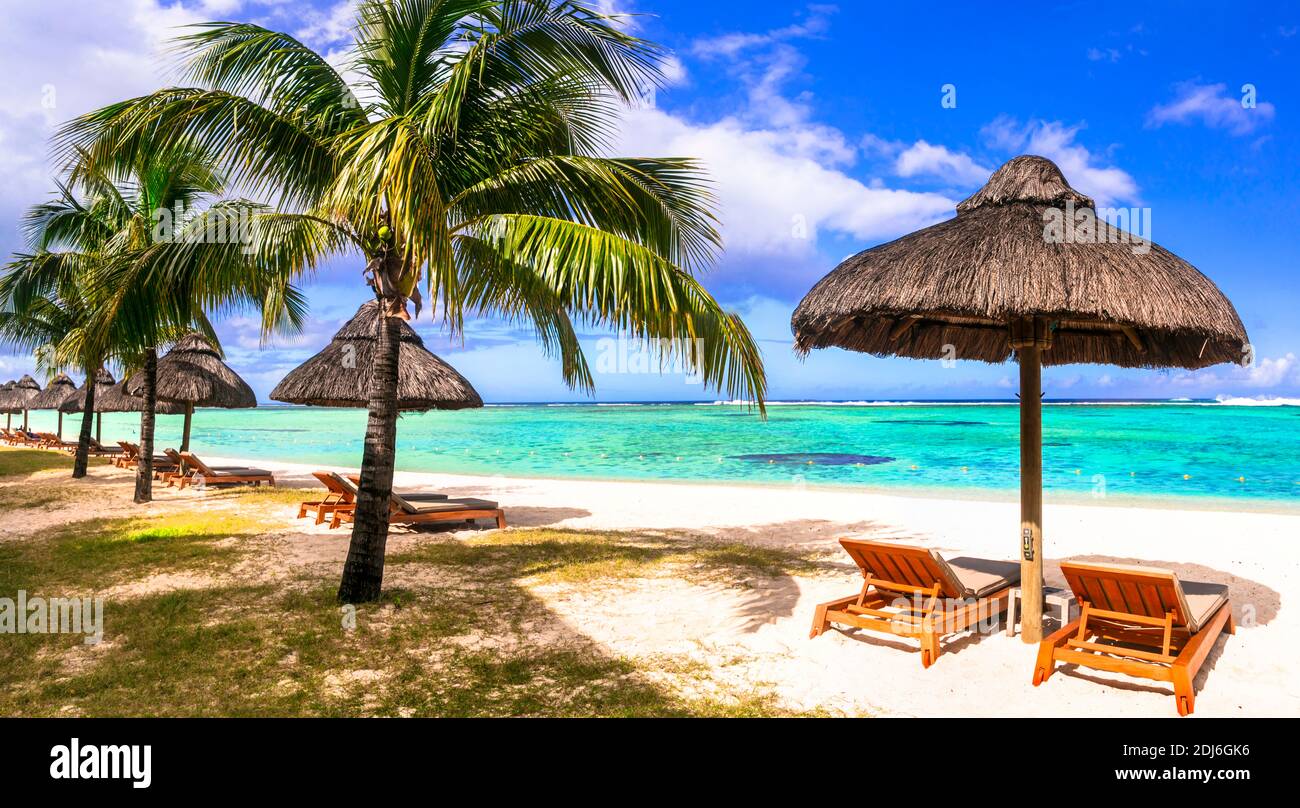 Vacanza tropicale rilassante in una delle migliori spiagge di Isola di Mauritius Foto Stock